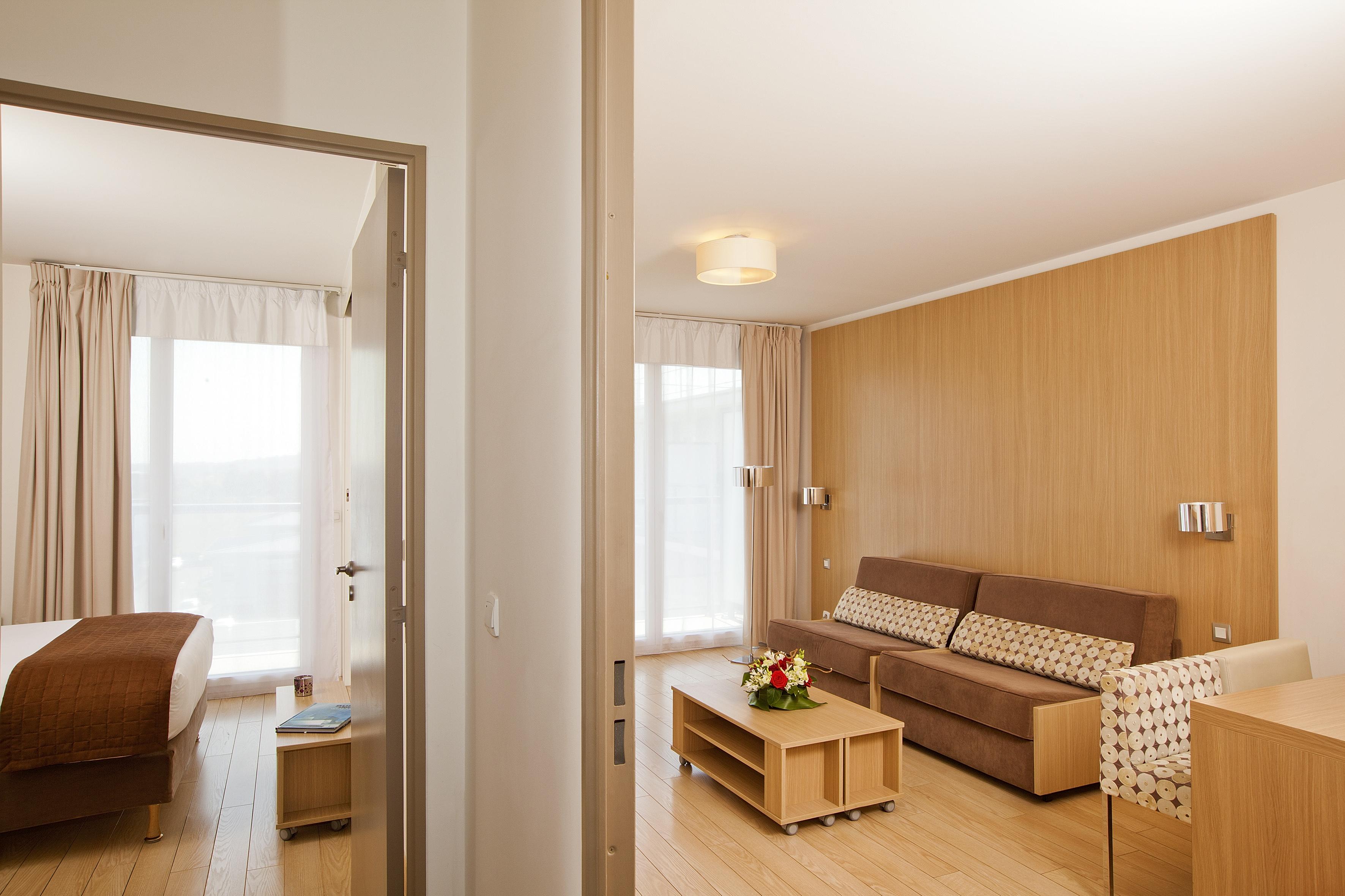 Residhome Carrieres La Defense Exterior foto